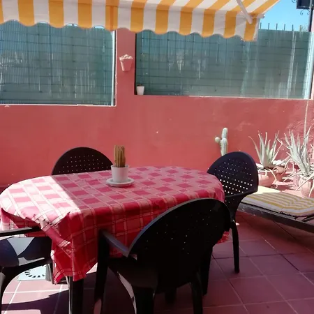 Moderno Internet Y Aparcamiento Gratis *