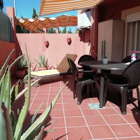 Moderno Internet Y Aparcamiento Gratis