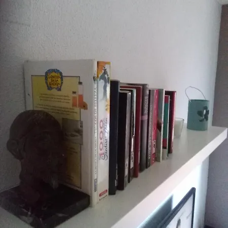 Moderno Internet Y Aparcamiento Gratis