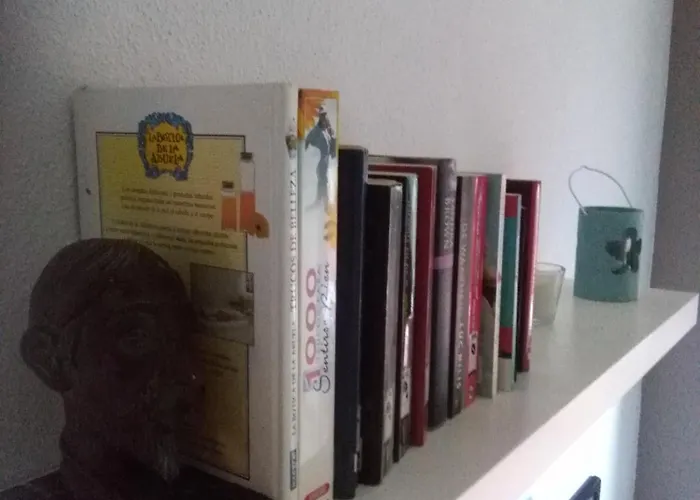 Moderno Internet Y Aparcamiento Gratis